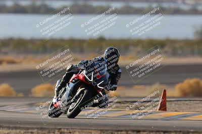 media/Dec-18-2022-SoCal Trackdays (Sun) [[8099a50955]]/Turn 14 (940am)/